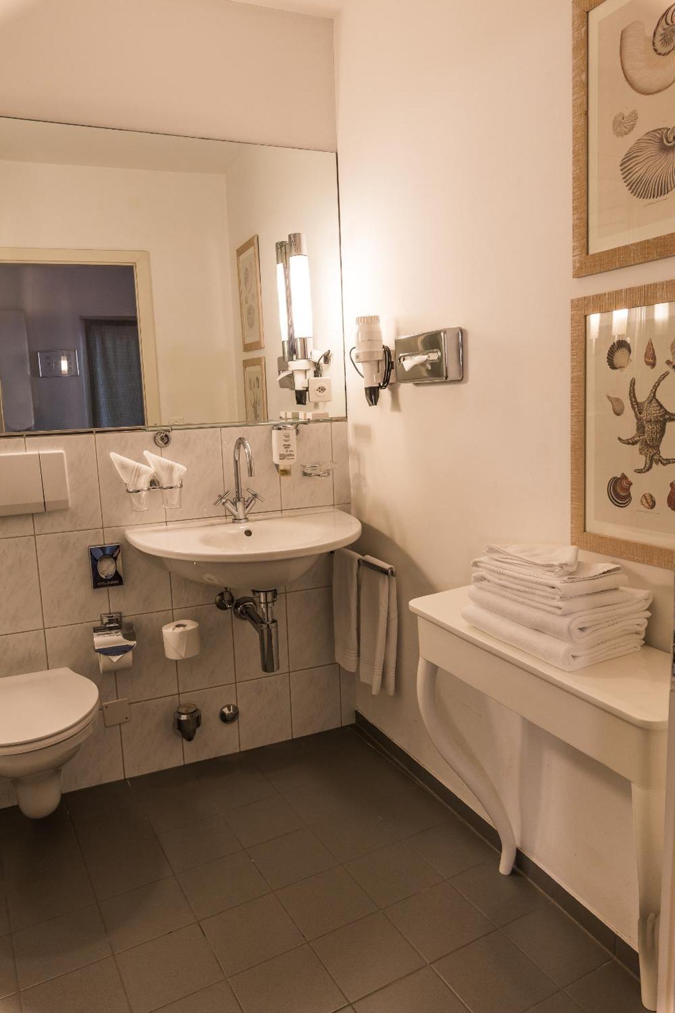 Kronenhof 3*